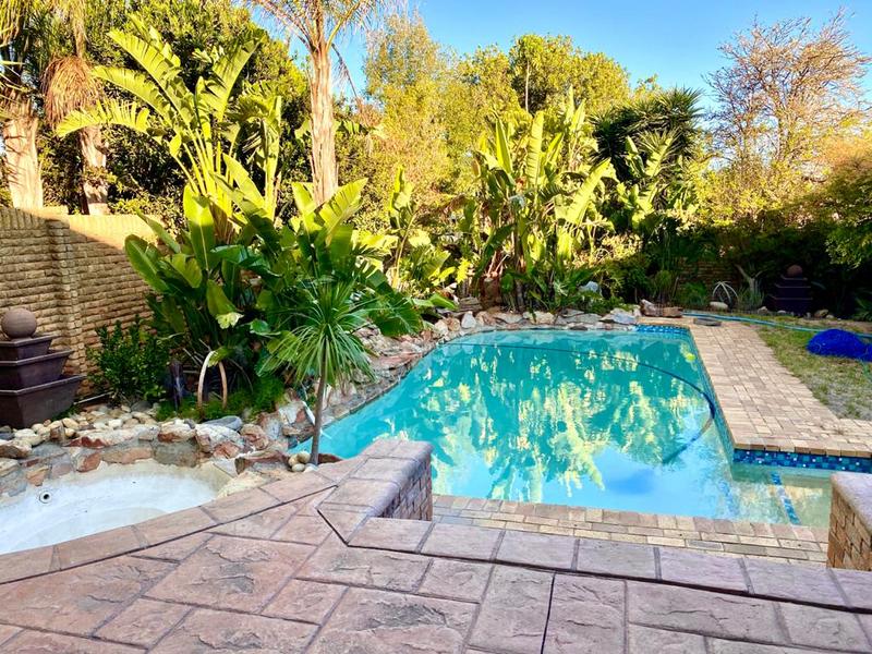 4 Bedroom Property for Sale in Panorama Western Cape